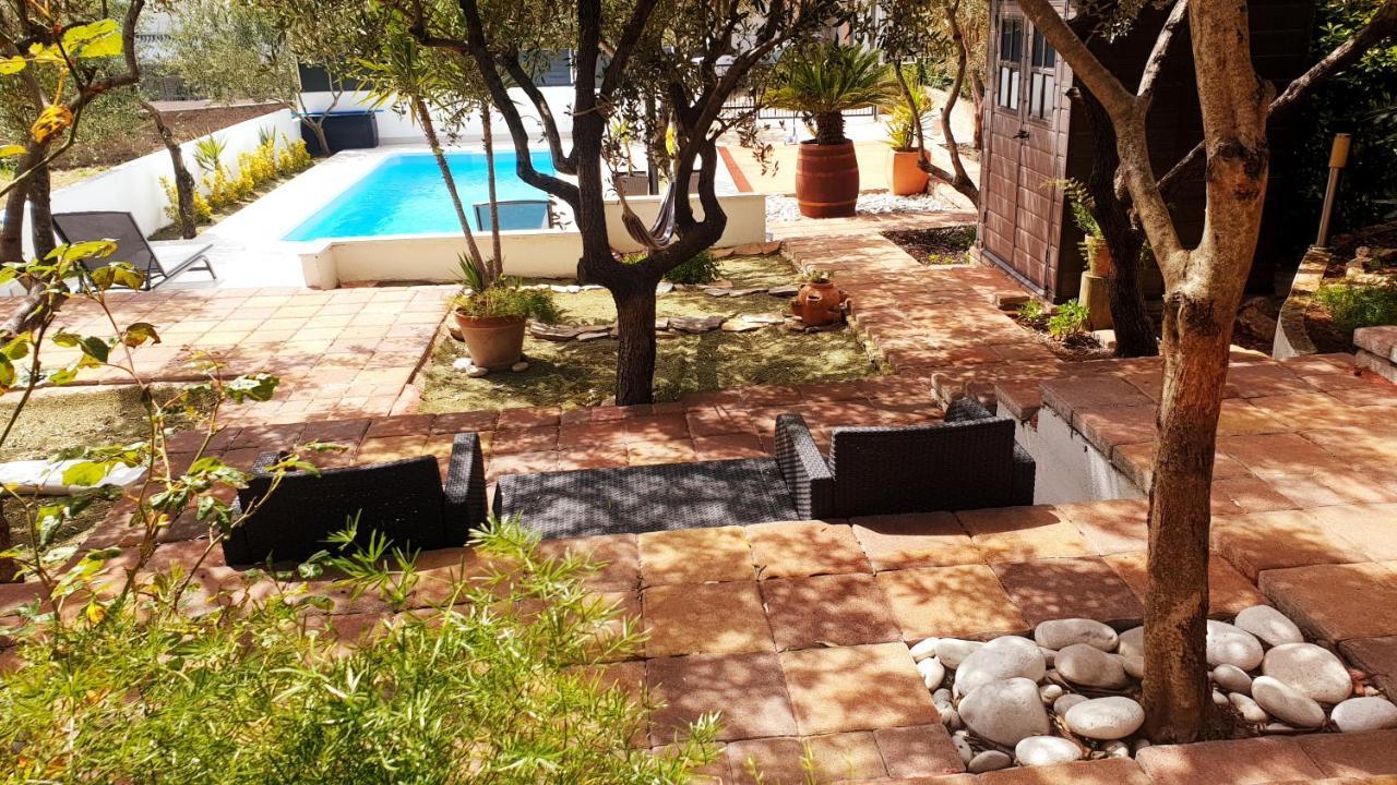 Vila House Oliva With Private Pool And Large Garden Stari Grad  Exteriér fotografie