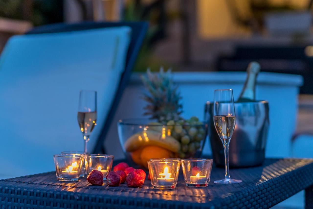Vila House Oliva With Private Pool And Large Garden Stari Grad  Exteriér fotografie