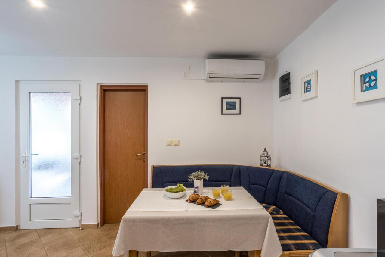 Vila House Oliva With Private Pool And Large Garden Stari Grad  Exteriér fotografie