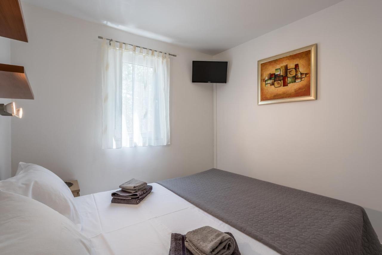 Vila House Oliva With Private Pool And Large Garden Stari Grad  Exteriér fotografie